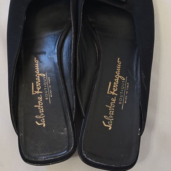 SALVATORE FERRAGAMO ‘REMIND’ Open Toe Mules 10(39) - Picture 2 of 9